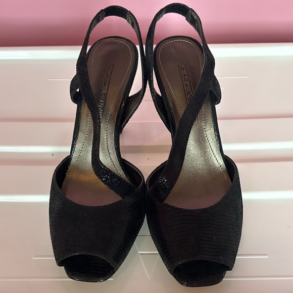 Black heels - Picture 2 of 5